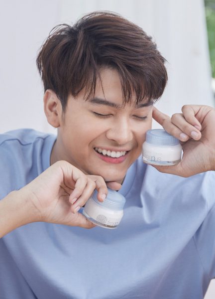 หน้ากากอนามัยสีนี้แต่งตาอย่างไรดี อายแชโดว์สีไหนที่ใช่?