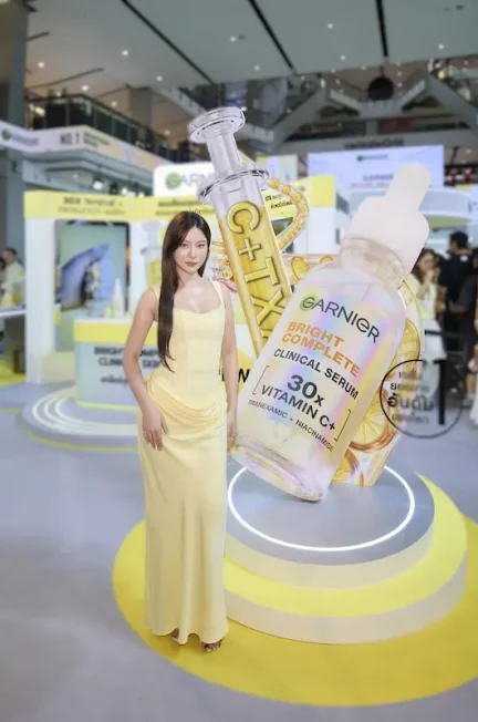 เบาจนอยากทาทุกวัน แต่ปกป้องแบบจริงจัง! เบื้องหลัง Zadi & Jo Sunny Splash กันแดดสำหรับวัยเรียน สู่มาตรฐาน ISO 23675 และ รางวัล Sustainable Beauty จาก TCOS
