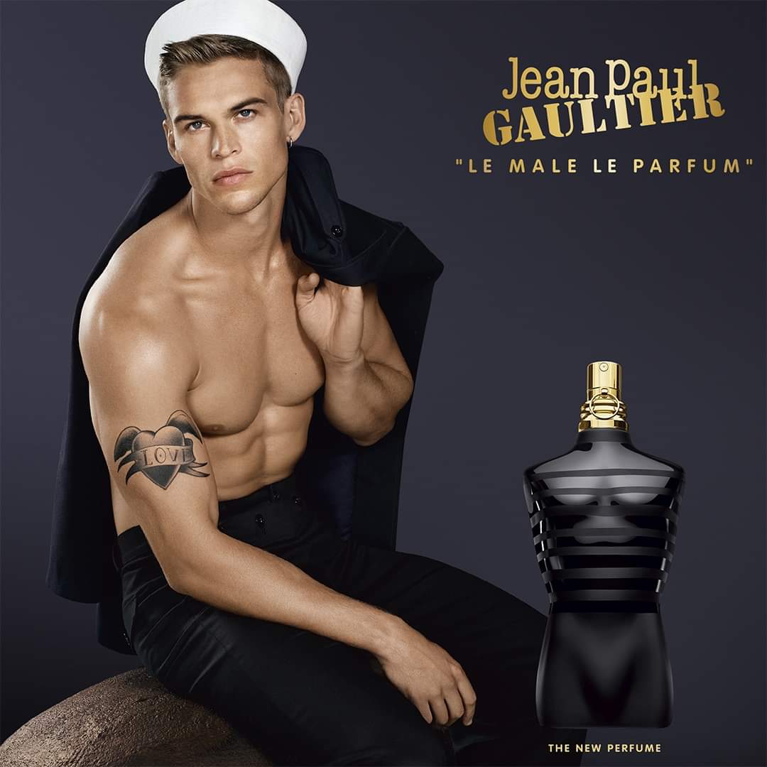 NARCISO RODRIGUEZ​ ผู้สร้าง​ตำนานน​้ำหอม​ For Her ​