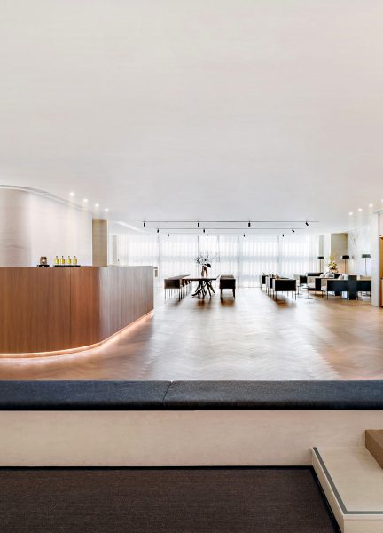 KENZO PARFUMS แบรนด์ที่สร้างสรรค์โดยนักออกแบบชาวญี่ปุ่น  “เคนโซ ทาคาดะ”